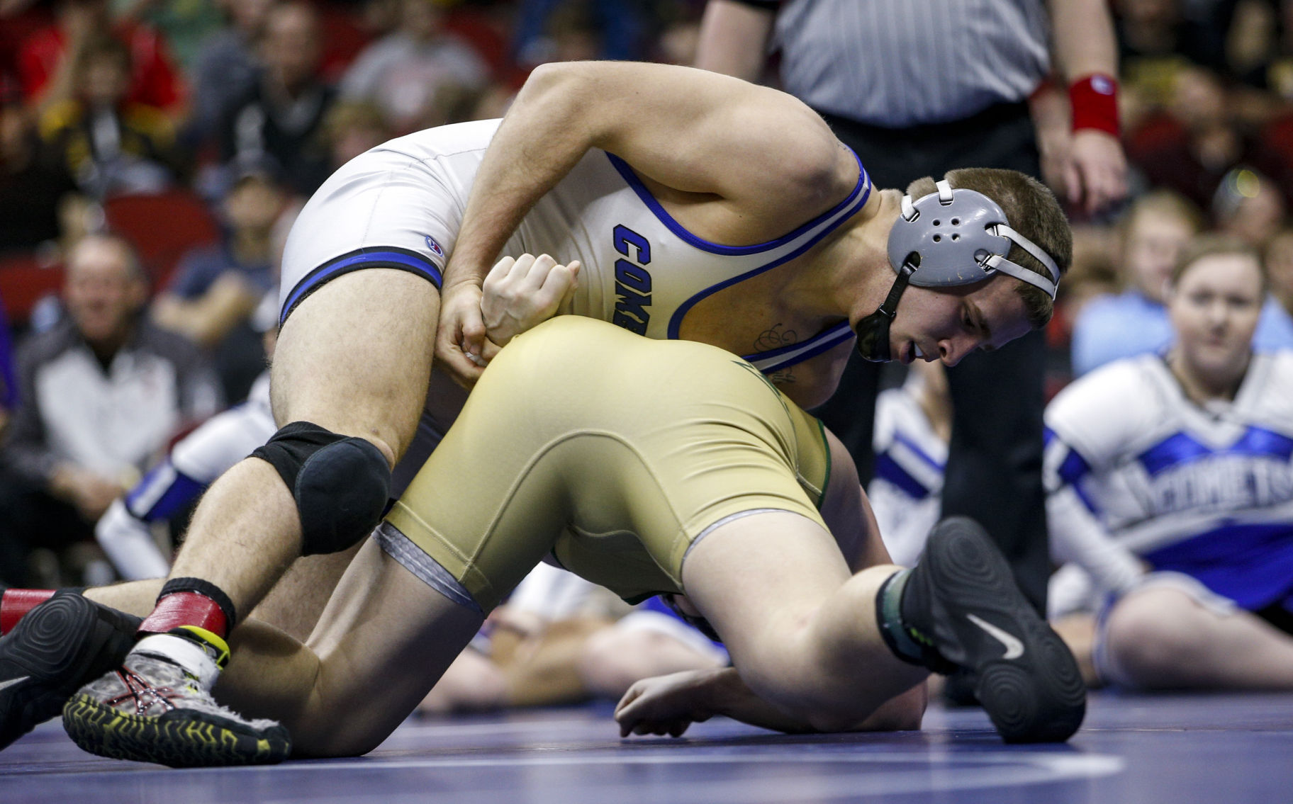 021817-WRESTLING-FINALS-059.jpg